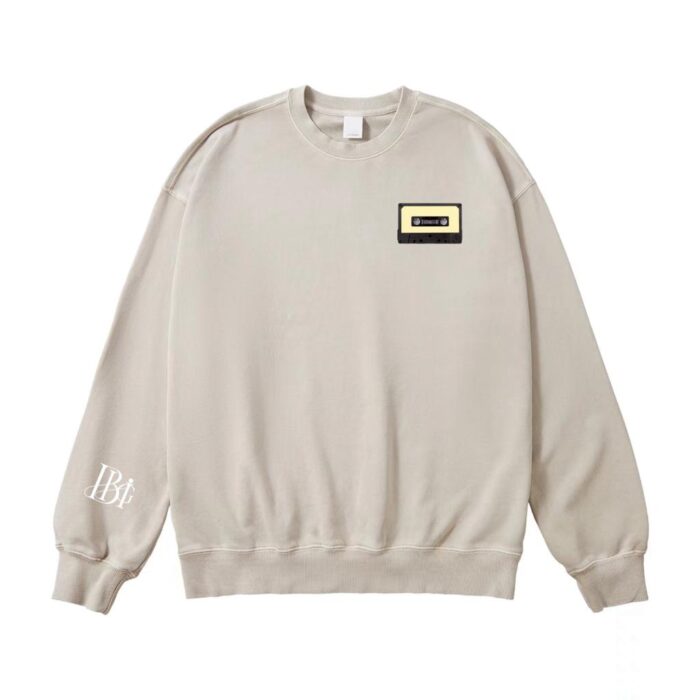 cream-vintage-sweatshirt-BHIG